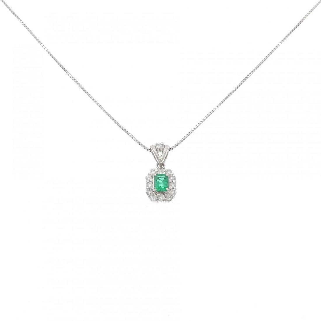 PT900/PT850 EMERALD NECKLACE: PT900/PT850 Emerald Necklace Brand: Unbranded Type/Style: Emerald Necklace Material: PT900/PT850, Color: PT Size: Size Length 45cm Accessories: None Accessories Notice: When purchasing pre