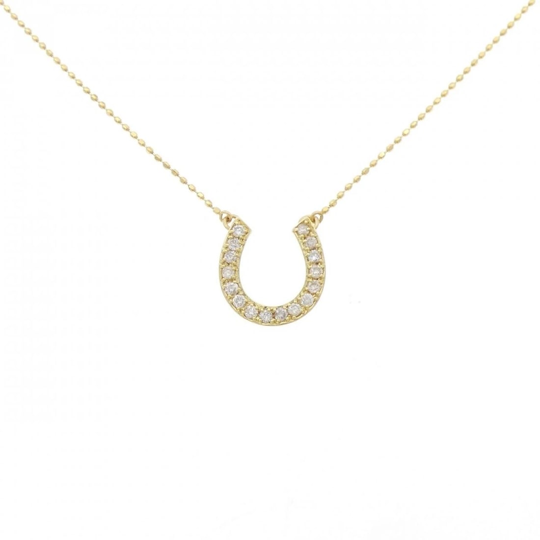 18K YELLOW GOLD HORSESHOE DIAMOND NECKLACE: 18K Yellow Gold Horseshoe Diamond Necklace Brand: Unbranded Type/Style: Diamond Necklace Material: K18 yellow gold, Color: Does Not Apply Size: Length: 41cm Accessories: None Accessories Notice: When