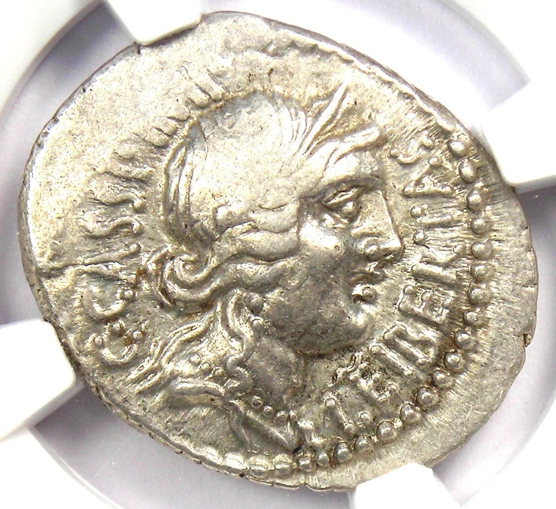 CASSIUS AR DENARIUS LIBERTAS SPINTHER COIN: Cassius AR Denarius Libertas Spinther Coin Year : 42 BC Denomination : Denarius Country of Origin : Italy Accessories: None Accessories Notice: When purchasing pre-owned goods, please refer to the pho