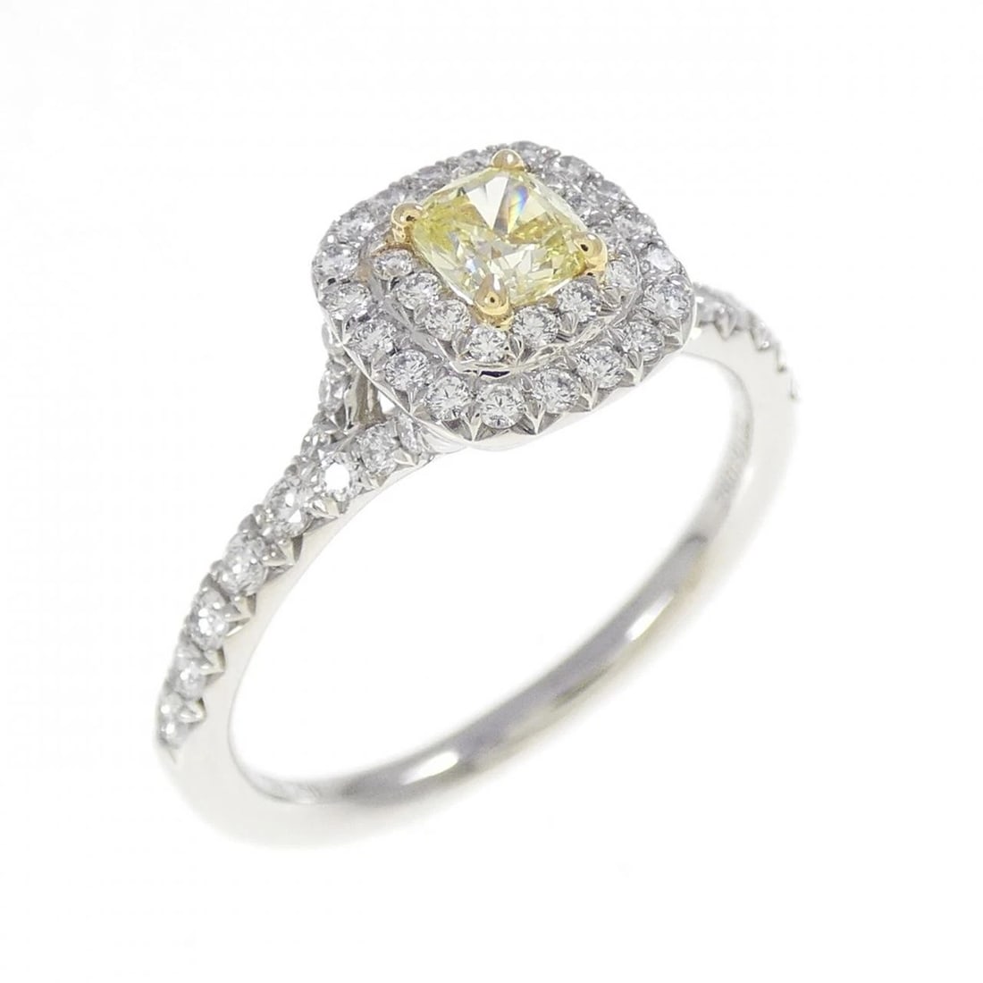 TIFFANY & CO. SOLESTE RING: TIFFANY & Co. Soleste Ring Brand: TIFFANY&Co. Type/Style: TIFFANY & Co. Ring Material: Platinum 950/750 Yellow Gold, Main Stone Natural Color: Silver,YG Size: US6 Accessories: None Accesso