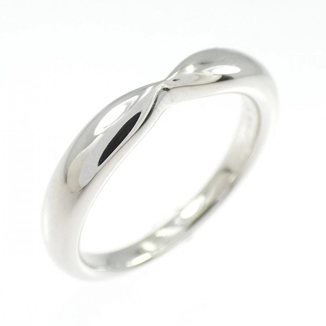 TIFFANY & CO. HARMONY RING: TIFFANY & Co. Harmony Ring Brand: TIFFANY&Co. Type/Style: TIFFANY & Co. Ring Material: Platinum950, Color: Silver Size: US3 1/2 Accessories: None Accessories Notice: When purchasing pre-owned goods,