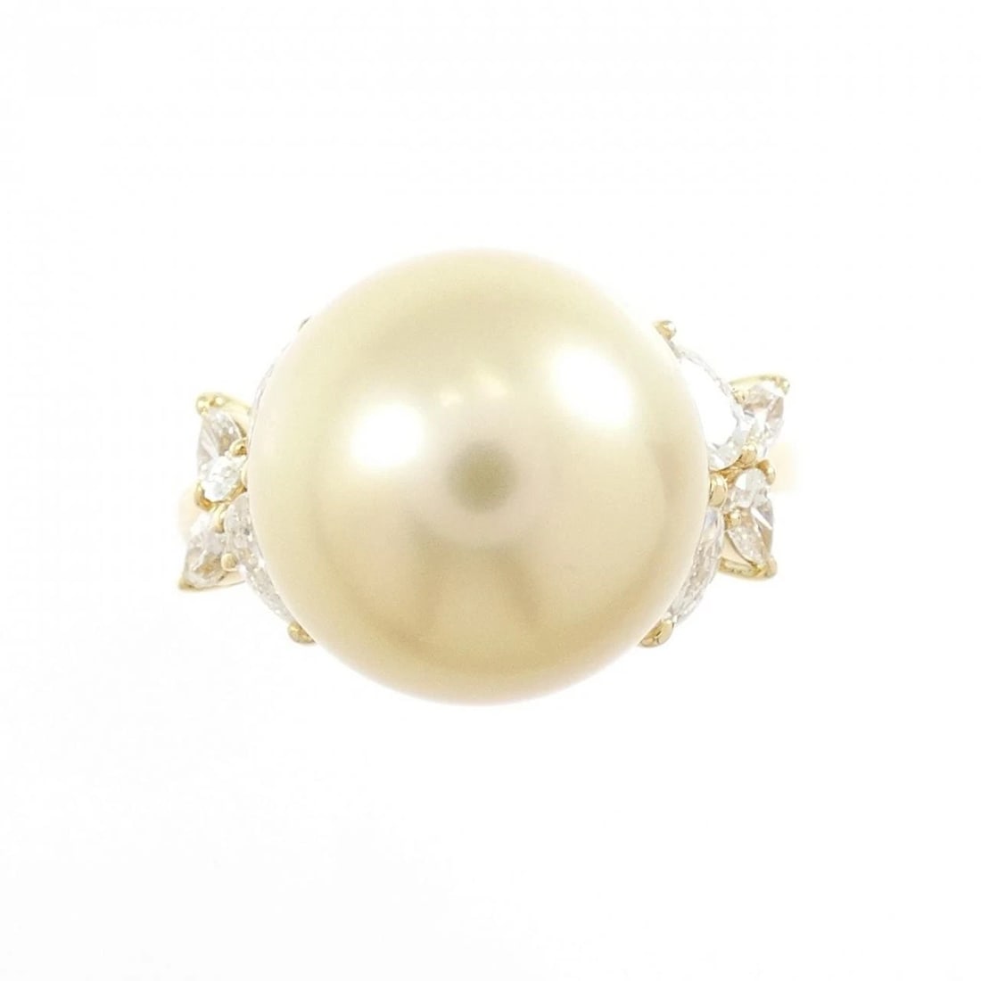 MIKIMOTO WHITE SOUTH SEA PEARL RING: Mikimoto White South Sea Pearl Ring Brand: MIKIMOTO Type/Style: Mikimoto Ring Material: K18 yellow gold, Main Stone White Butterfly Pearl Color: Yellow Gold Size: US7 Accessories: None Accessories