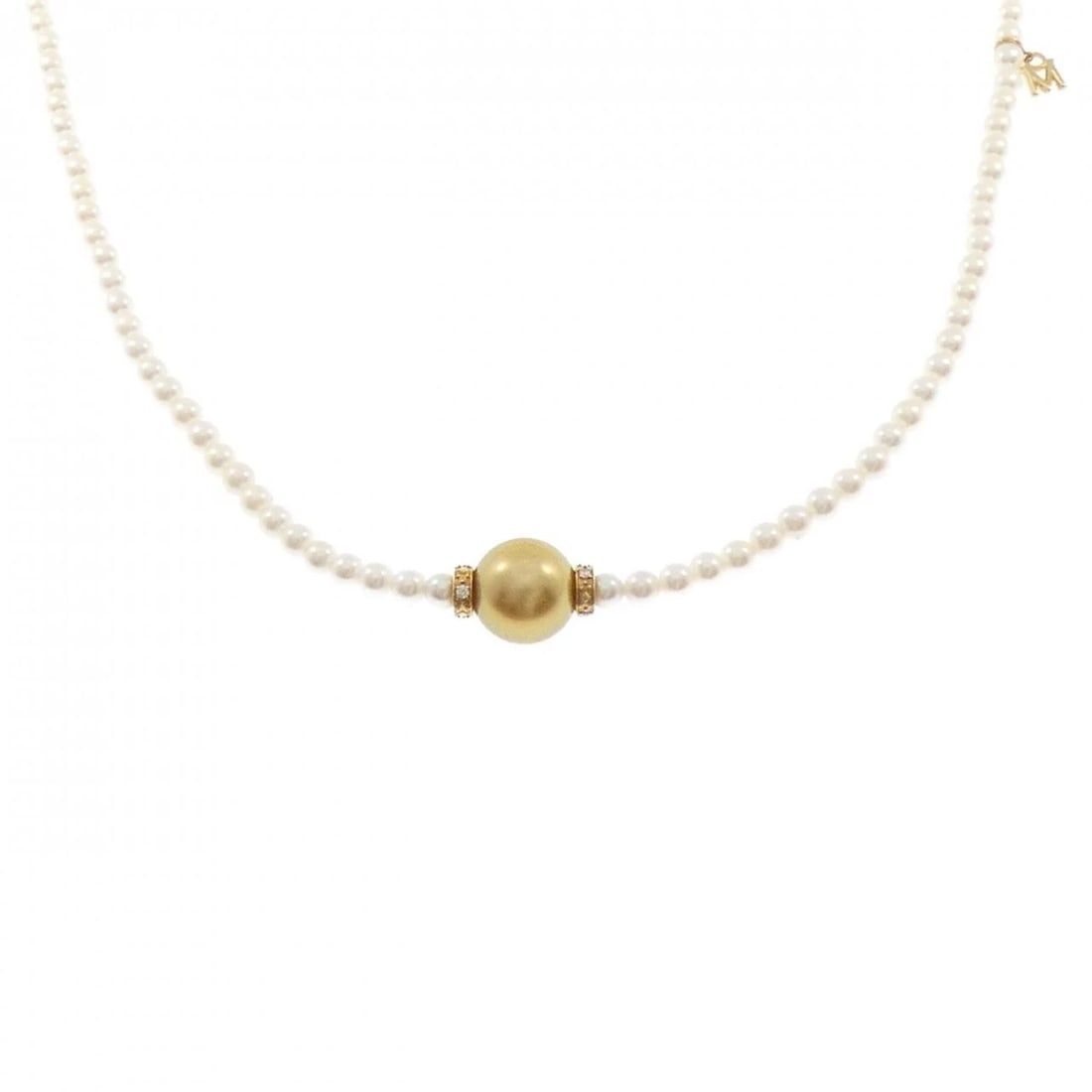 MIKIMOTO PEARL NECKLACE: Mikimoto Pearl Necklace Brand: MIKIMOTO Type/Style: Mikimoto Necklace Material: 750 yellow gold, Main Stone White Butterfly Pearl Color: Yellow Gold Size: Length43cmActual Size Motif dimensions