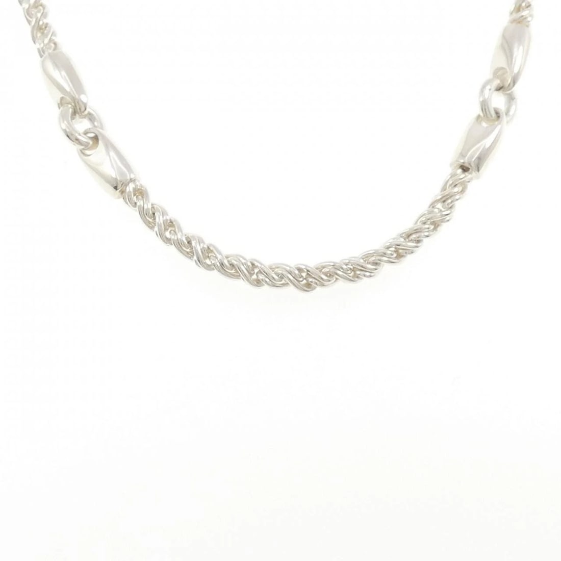 TIFFANY&CO. 925 NECKLACE: TIFFANY&Co. 925 Necklace Brand: TIFFANY&Co. Type/Style: TIFFANY&Co. Necklace Material: 925Silver, Color: Silver Size: length41cmActual Size Max width approx: 7.5mm Accessories: None Accessories