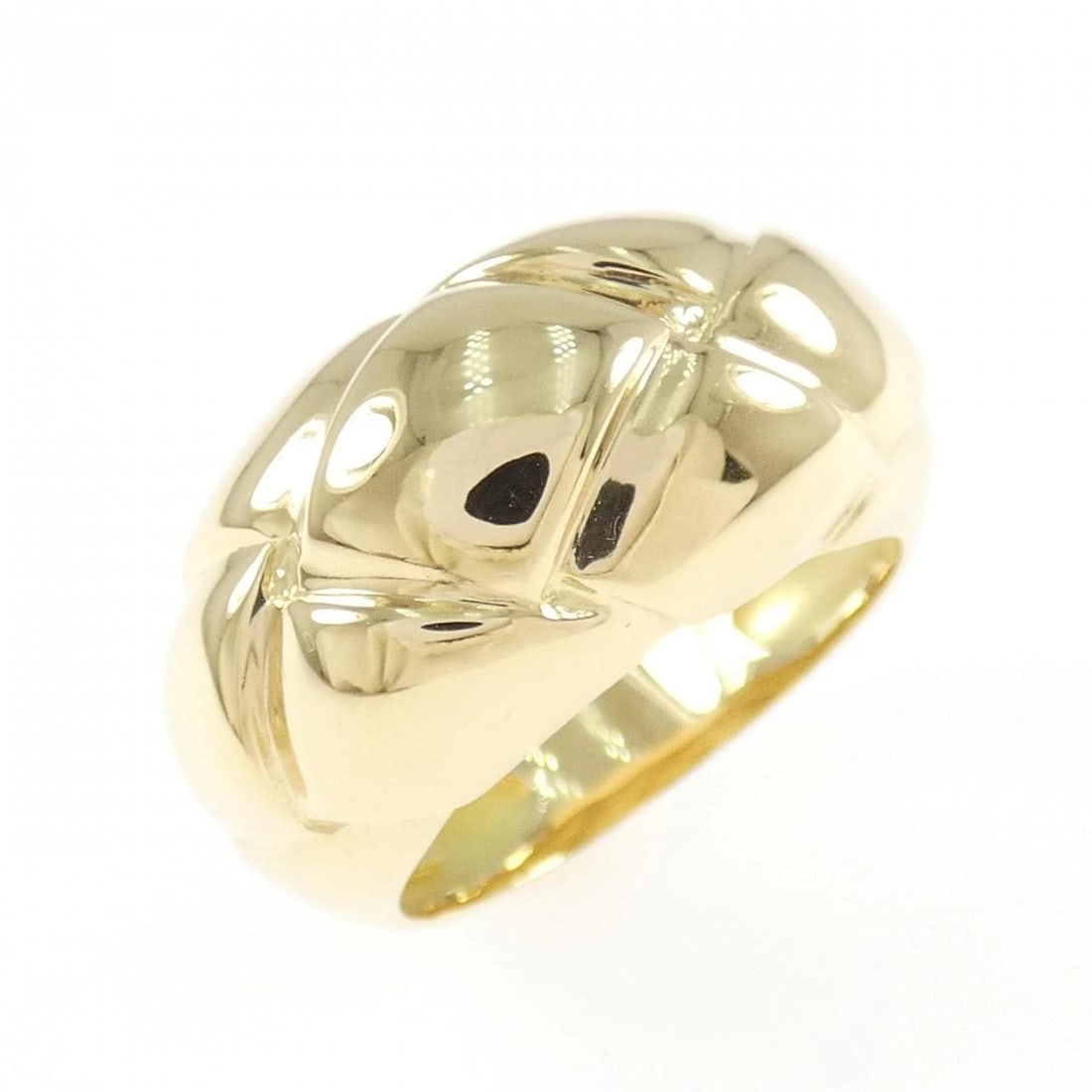 CHAUMET HALLMARK RING: Chaumet Hallmark Ring Brand: Chaumet Type/Style: Chaumet Ring Material: Hall mark, Color: None Size: US6 3/4 Accessories: None Accessories Notice: When purchasing pre-owned goods, please r