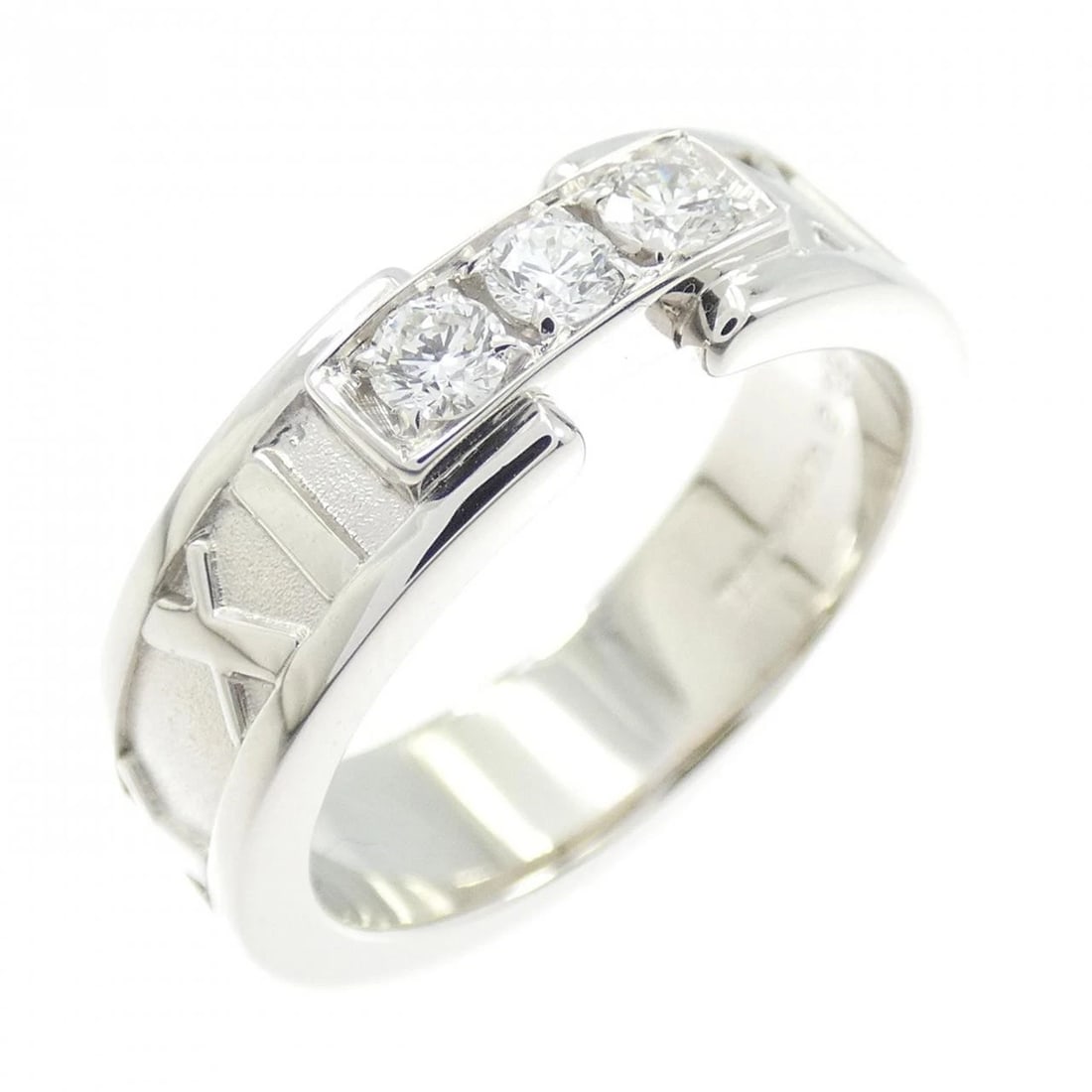 TIFFANY&CO. RING: TIFFANY&Co. Ring Brand: TIFFANY&Co. Type/Style: TIFFANY & Co. Ring Material: 750 white gold, Main Stone Natural Color: White Gold Size: US5 1/4 Accessories: None Accessories Notice: When purchasing