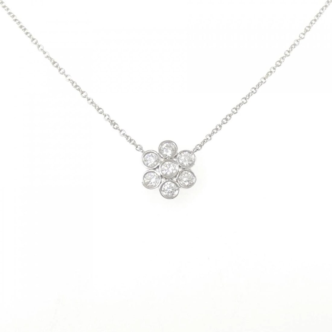TIFFANY&CO. SWING FLOWER NECKLACE: TIFFANY&Co. Swing Flower Necklace Brand: TIFFANY&Co. Type/Style: TIFFANY&Co. Necklace Material: Platinum950, Main Stone Natural Color: Silver Size: length41cmActual Size Pendant length approx. x