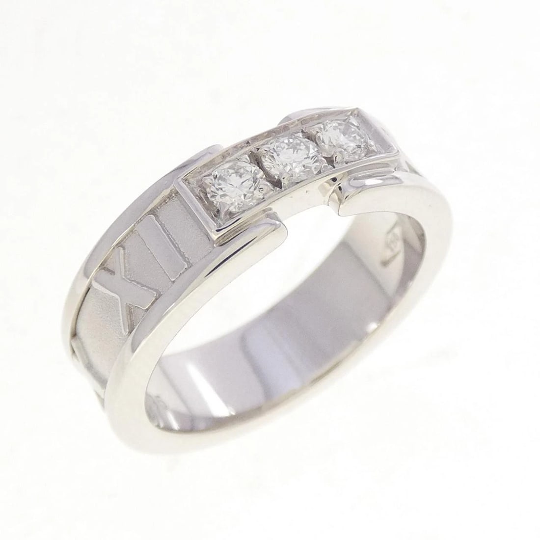 TIFFANY&CO. ATLAS RING: TIFFANY&Co. Atlas Ring Brand: TIFFANY&Co. Type/Style: TIFFANY & Co. Ring Material: 750 white gold, Main Stone Natural Color: White Gold Size: US5 Accessories: None Accessories Notice: When purchasing