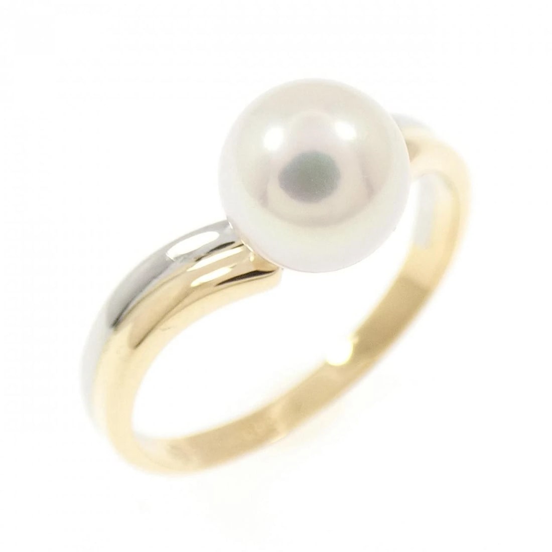 TASAKI RING: TASAKI Ring Brand: TASAKI Type/Style: Tasaki Ring Material: 18k yellow gold / Platinum 900, Main Stone Akoya Pearl Color: YG,Silver Size: US6 Accessories: None Accessories Notice: When purchasing