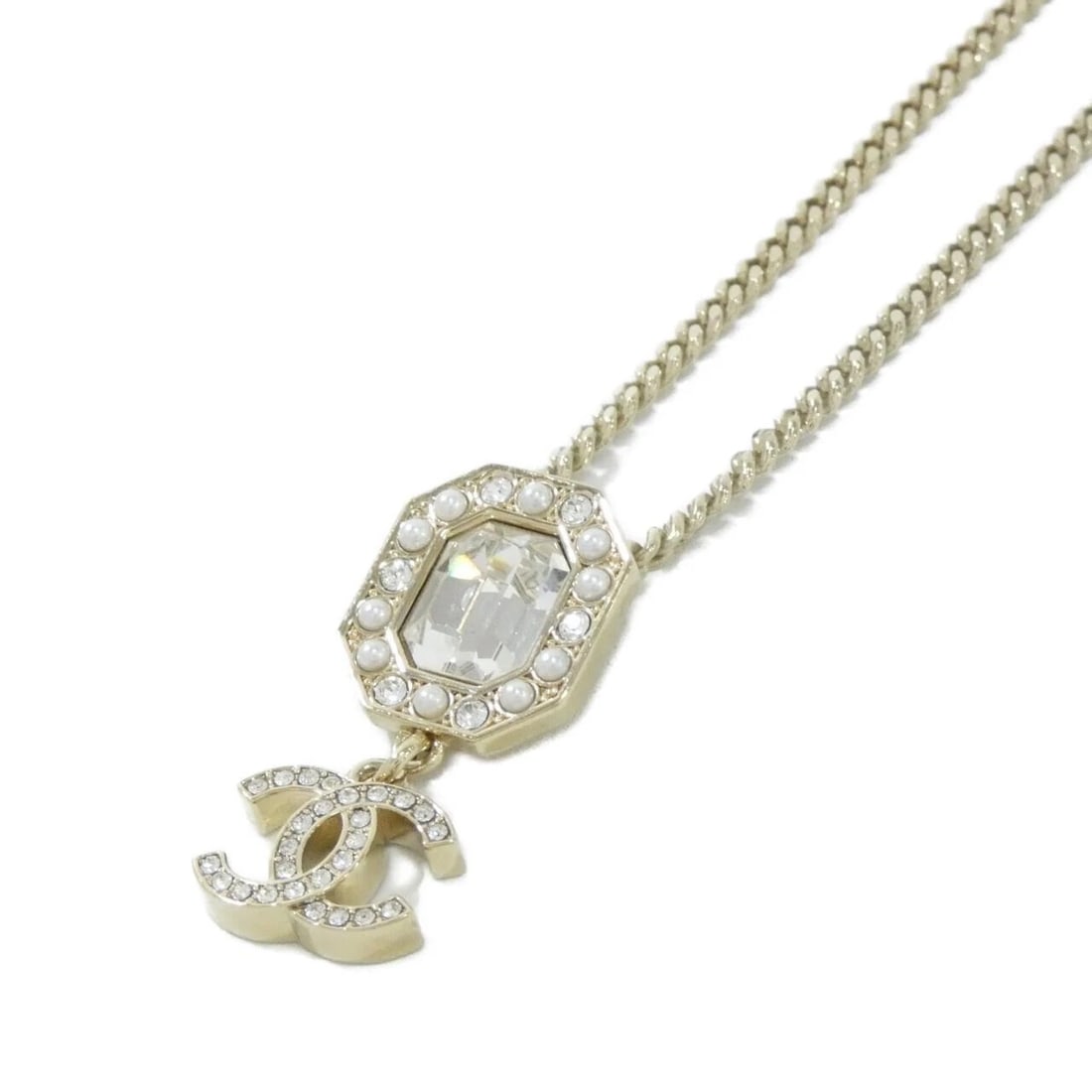 CHANEL NECKLACE: Chanel Necklace Brand: CHANEL Type/Style: Chanel Necklace Material: Fake pearl, Color: CRYSTAL+WHITE / GOLD Metal Size: Length: 40/58cm Top width x height: 1.5cmx3.3cm Accessories: None Ac