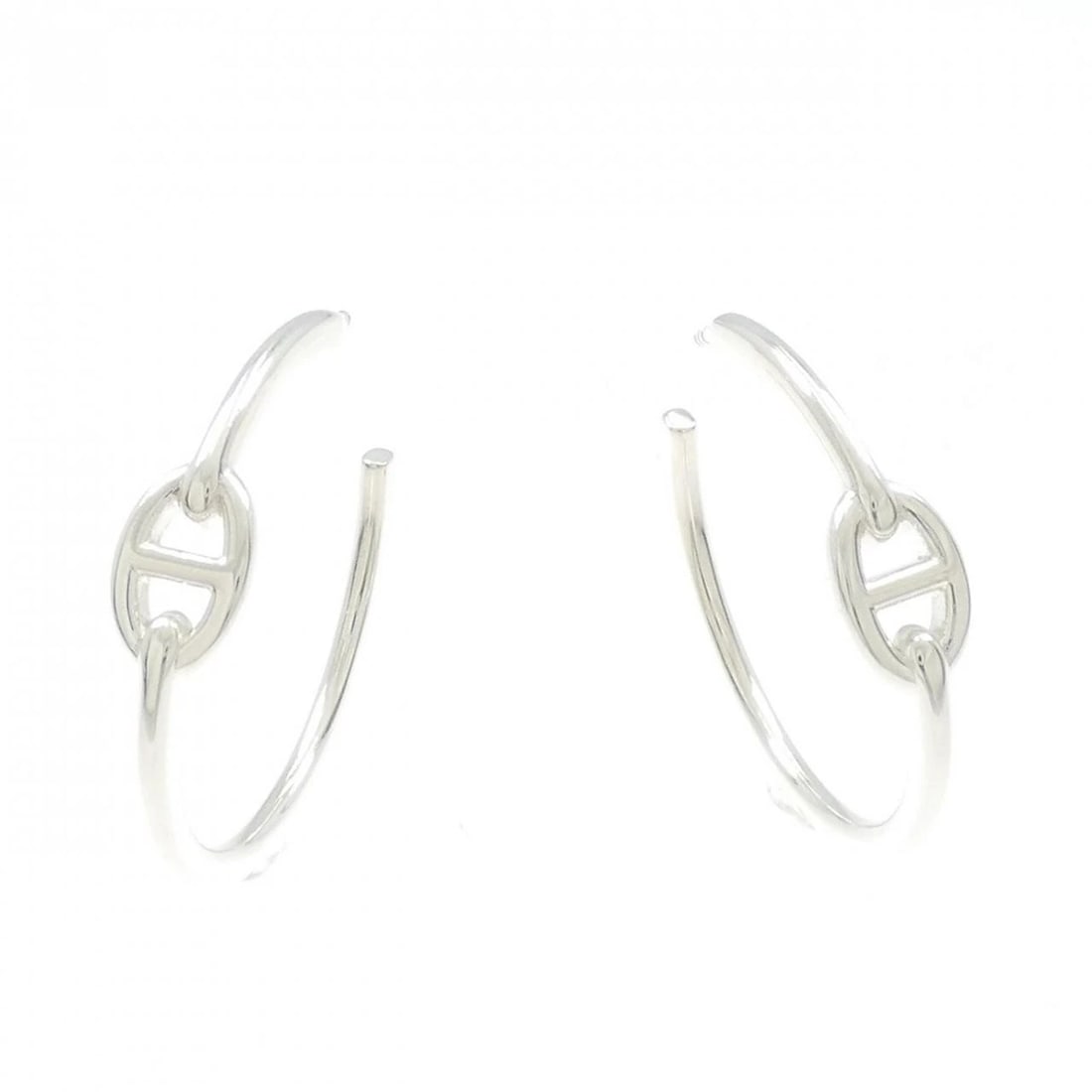 HERMES CHAINE D'ANCRE ENCHAINE LARGE PIERCE: Hermes Chaine d'Ancre Enchaine Large Pierce Brand: HERMES Type/Style: Hermes Pierce/Earring Material: 925Silver, Color: Silver Size: Actual Size Approx. length x width: 32.2mm x 7.2mm Accessories: