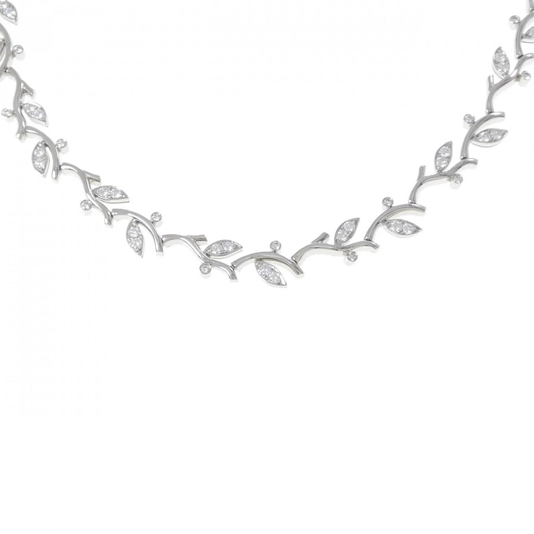 TIFFANY&CO. GARLAND NECKLACE: TIFFANY&Co. Garland Necklace Brand: TIFFANY&Co. Type/Style: TIFFANY&Co. Necklace Material: Platinum950, Main Stone Natural Color: Silver Size: length39cmActual Size Max width approx: 8.7mm