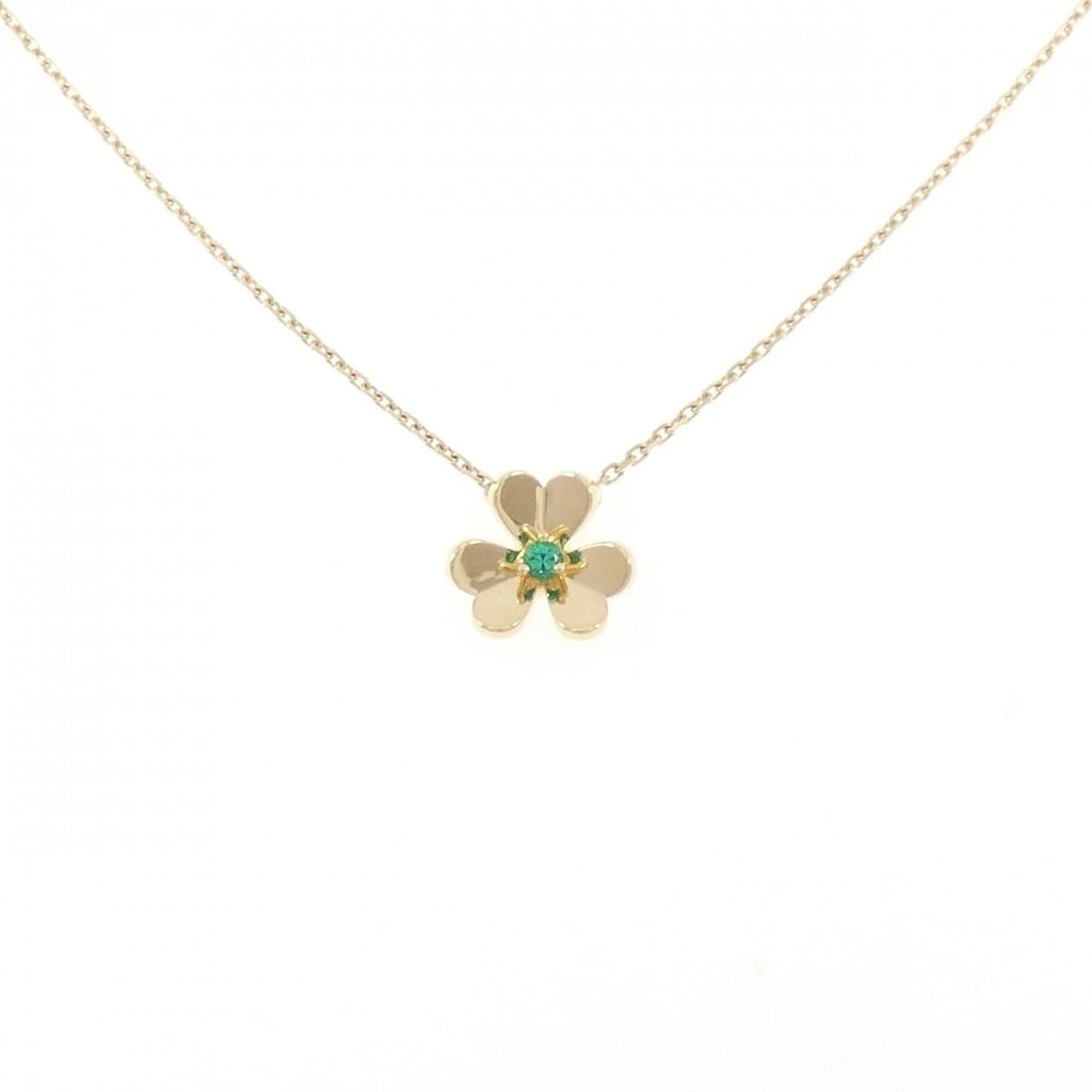 VAN CLEEF & ARPELS FRIVOLE MINI NECKLACE: Van Cleef & Arpels Frivole Mini Necklace Brand: Van Cleef & Arpels Type/Style: Van Cleef & Arpels Necklace Material: 750 yellow gold, Main Stone Emerald Color: Yellow Gold Size: length 38?40cm Actual 