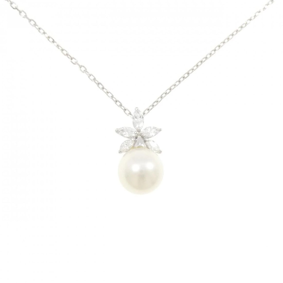 MIKIMOTO WHITE SOUTH SEA PEARL NECKLACE: Mikimoto White South Sea Pearl Necklace Brand: MIKIMOTO Type/Style: Mikimoto Necklace Material: K18 white gold, Main Stone White Butterfly Pearl Color: White Gold Size: length40cmActual Size Pendant