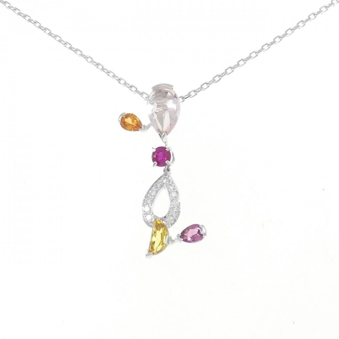 CARTIER DELICE NECKLACE: Cartier Delice Necklace Brand: CARTIER Type/Style: Cartier Necklace Material: 750 white gold, Main Stone Quartz Color: White Gold Size: length39cmActual Size Pendant length approx. x width approx.:
