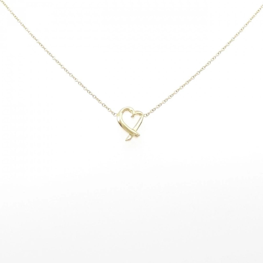 TIFFANY & CO. LOVING HEART MINI NECKLACE: TIFFANY & Co. Loving Heart Mini Necklace Brand: TIFFANY&Co. Type/Style: TIFFANY&Co. Necklace Material: 750 yellow gold, Color: Yellow Gold Size: length45cmActual Size Pendant length approx. x width