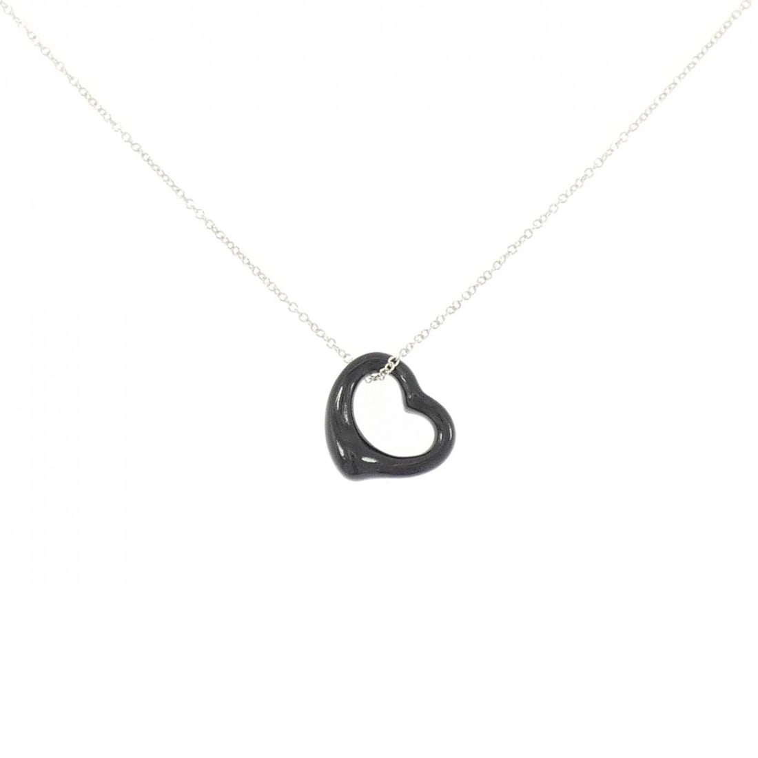 TIFFANY&CO. OPEN HEART NECKLACE: TIFFANY&Co. Open Heart Necklace Brand: TIFFANY&Co. Type/Style: TIFFANY&Co. Necklace Material: 925Silver, Main Stone Jade Color: Silver Size: length46cmActual Size Pendant length approx. x width approx