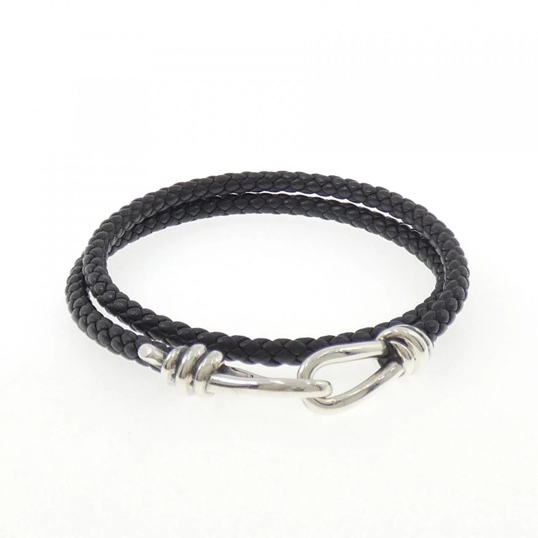 TIFFANY & CO. KNOTTED DOUBLE BRAIDED WRAP BRACELET: TIFFANY & Co. Knotted Double Braided Wrap Bracelet Brand: TIFFANY&Co. Type/Style: TIFFANY & Co. Bracelet Material: 925Silver, Color: Silver Size: 17.5cm Max width approx: 9.0mm Accessories: None <