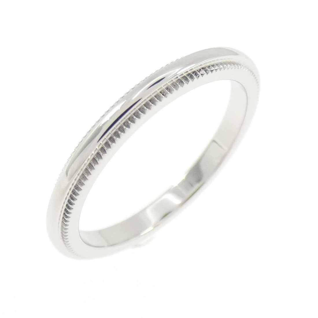 TIFFANY & CO. MILGRAIN RING: TIFFANY & Co. Milgrain Ring Brand: TIFFANY&Co. Type/Style: TIFFANY & Co. Ring Material: Platinum950, Color: Platinum Size: US4 Accessories: None Accessories Notice: When purchasing pre-owned goods,