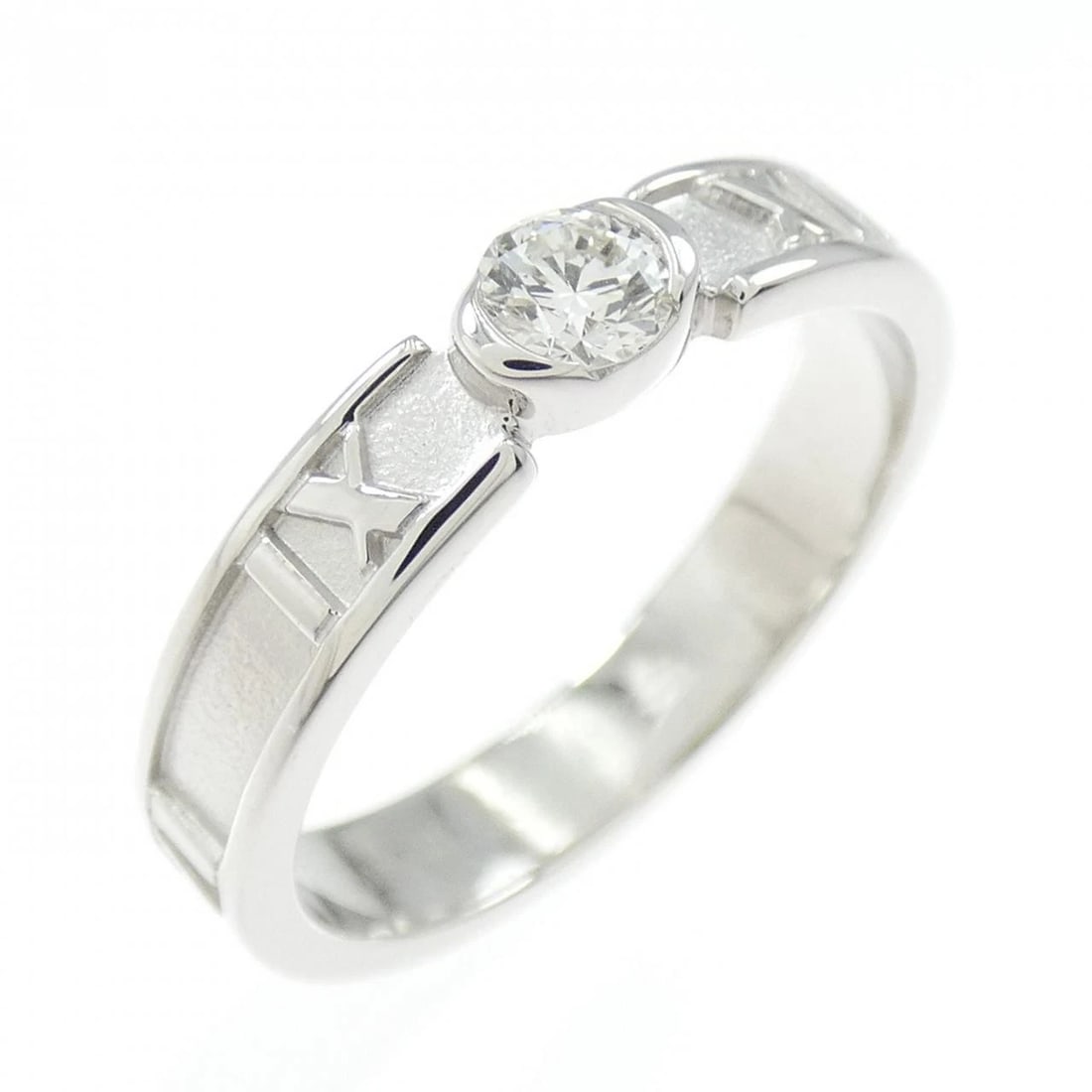 TIFFANY&CO. ATLAS RING: TIFFANY&Co. Atlas Ring Brand: TIFFANY&Co. Type/Style: TIFFANY & Co. Ring Material: 750 white gold, Main Stone Natural Color: white gold Size: US4 Accessories: None Accessories Notice: When purchasing