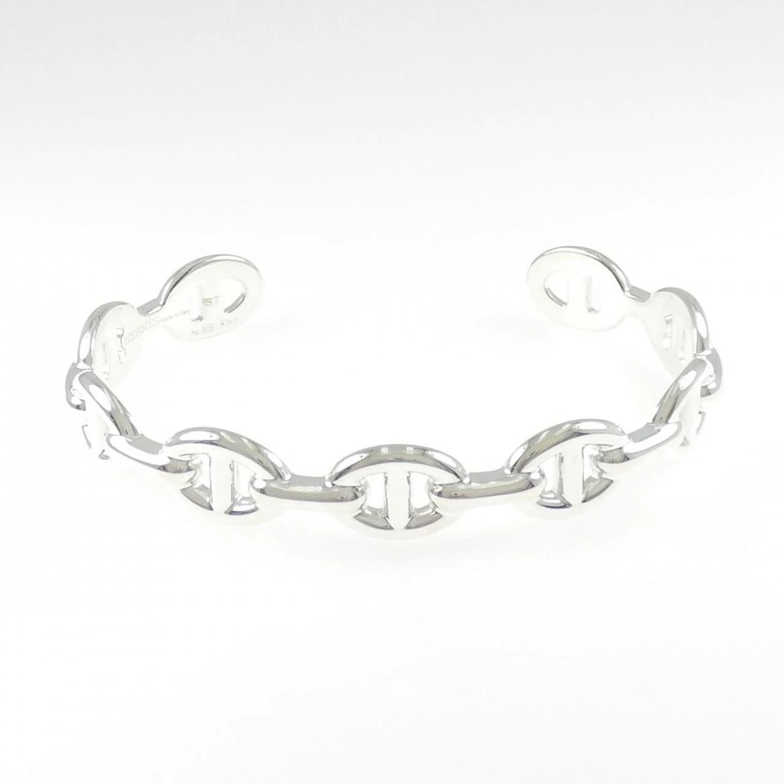 HERMES CHAINE D'ANCRE ENCHAINE BANGLE: Hermes Chaine d'Ancre Enchaine Bangle Brand: HERMES Type/Style: Hermes Bracelet Material: 925Silver, Color: Silver Size: 16.5cm Max width approx: 9.7mm Accessories: None Accessories Notice: When