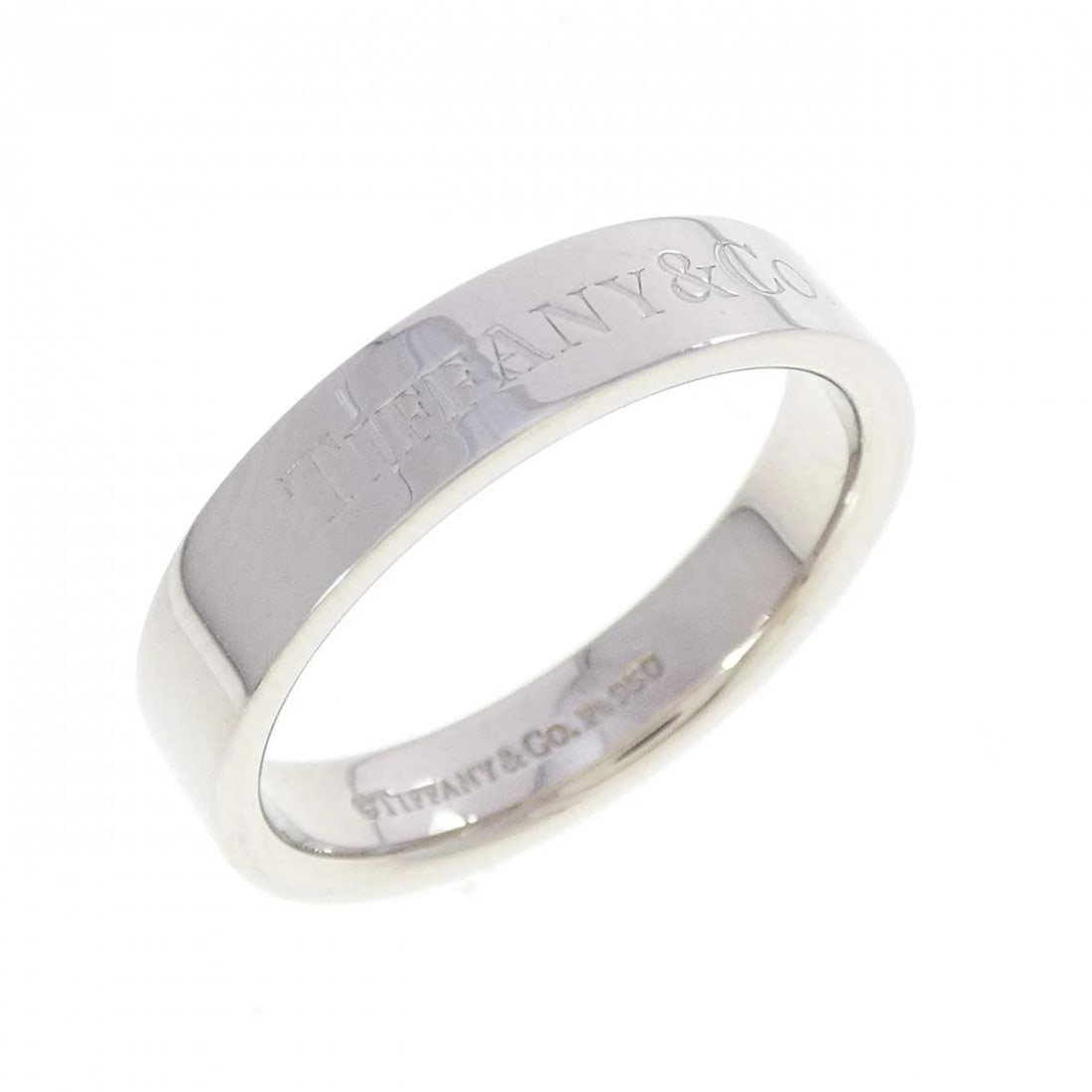 TIFFANY & CO. BAND RING: TIFFANY & Co. Band Ring Brand: TIFFANY&Co. Type/Style: TIFFANY & Co. Ring Material: Platinum950, Color: Platinum Size: US5 3/4 Accessories: None Accessories Notice: When purchasing pre-owned goods,