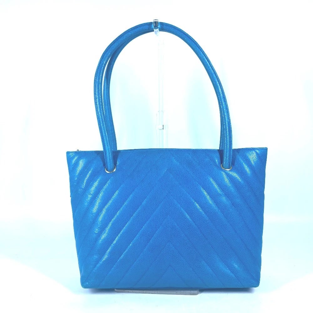 CHANEL V-STITCH TOTE BAG SHOULDER BAG: CHANEL V-Stitch Tote Bag Shoulder Bag Brand: CHANEL Type/Style: Hand Bag Material: Caviar Leather Color: blue/ gold Size: W11.8xH9.8xD4.5inch / W30cmxH25cmxD11.5cm Accessories: None Access
