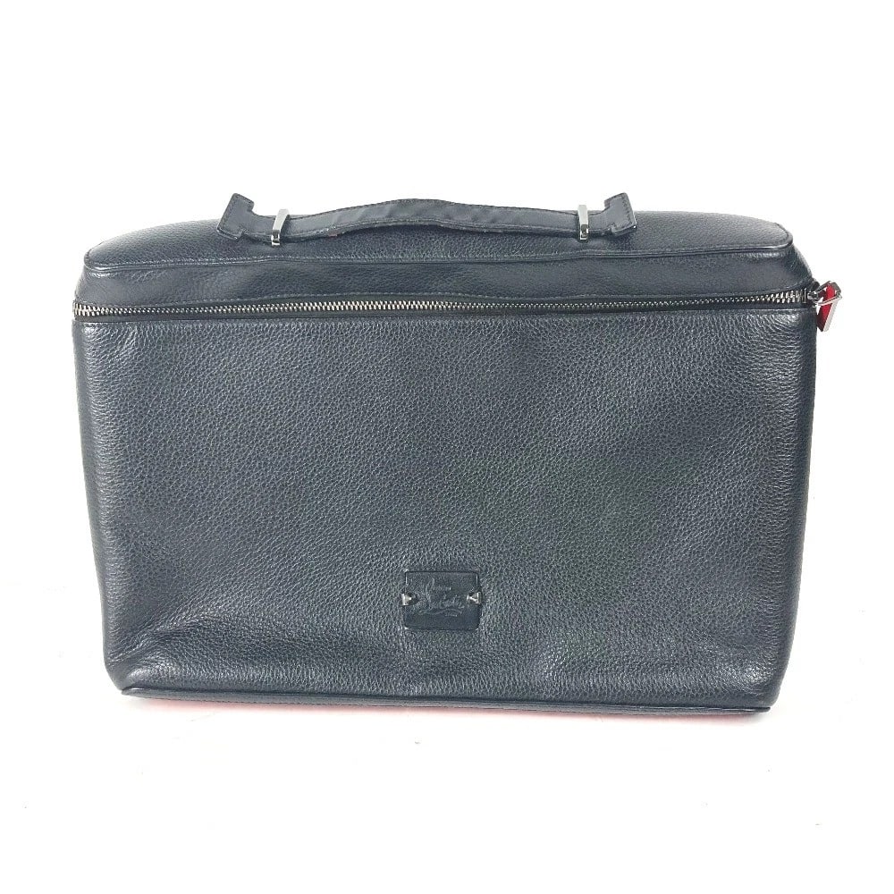 CHRISTIAN LOUBOUTIN LOGO KIBI VANITY BAG HAND BAG: Christian Louboutin Logo Kibi Vanity bag Hand Bag Brand: Christian Louboutin Type/Style: Hand Bag Material: Leather Color: Black Size: W13.8xH9.8xD2.6inch / W35cmxH25cmxD6.5cm Accessories: None