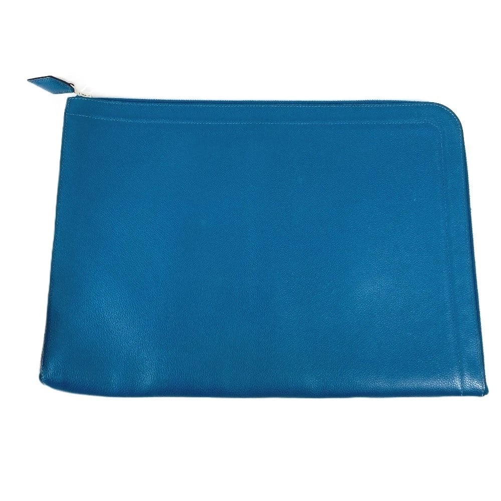 HERMES L-SHAPED FASTENER ZIP COMPUTER BAG CLUTCH BAG: HERMES L-shaped fastener Zip computer Bag Clutch bag Brand: HERMES Type/Style: Clutch bag Material: Evercolor Color: Blue Size: W14.8xH10.8inch / W37.5cmxH27.5cm Accessories: None Accessor