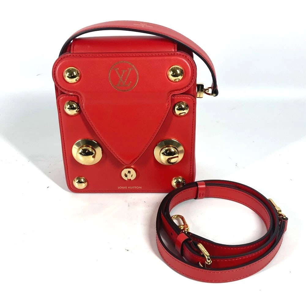LOUIS VUITTON LV LOGO S LOCK BAG XL BAGS: LOUIS VUITTON LV logo S lock bag XL Bags Brand: LOUIS VUITTON Type/Style: Shoulder Bag Material: Leather Color: Rouge / RedBasedxGold Size: W6.5xH7.7xD3.1inch / W16.5cmxH19.5cmxD8cm Accessories: N