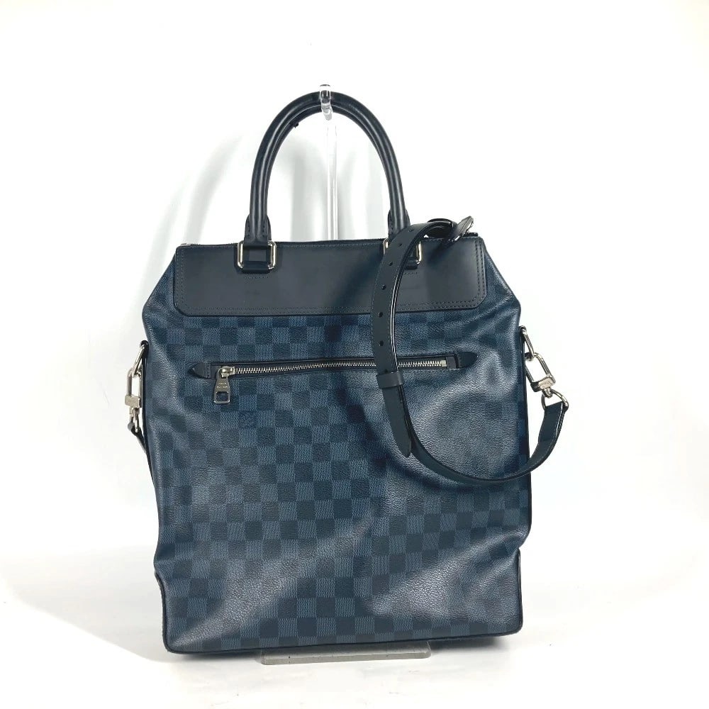 LOUIS VUITTON DAMIER COBALT GREENWICH TOTE BAG: LOUIS VUITTON Damier Cobalt Greenwich Tote Bag Brand: LOUIS VUITTON Type/Style: Shoulder Bag Material: Damier Cobalt Canvas Color: Navy Size: W12.2xH14.6xD3.3inch / W31cmxH37cmxD8.5cm Accessories: