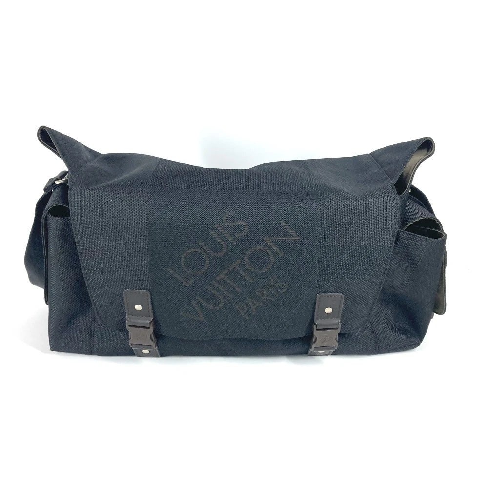LOUIS VUITTON DAMIER GEANT PERRIER CROSSBODY BAG (1 of 9)