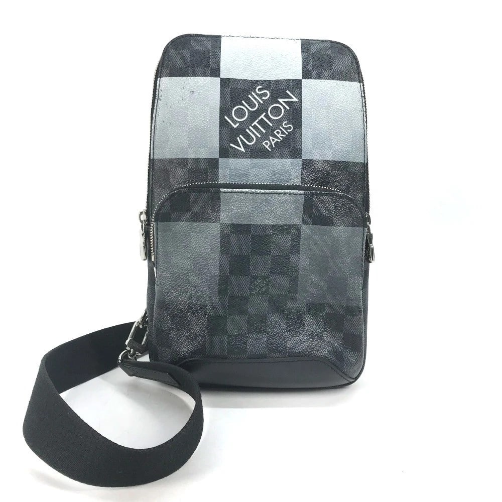 LOUIS VUITTON DAMIER GRAPHITE BAG BODY BAG: LOUIS VUITTON Damier Graphite Bag body bag Brand: LOUIS VUITTON Type/Style: body bag Material: Canvas / Damier Graphite Giant Canvas Color: Black x Gray Size: W6.9xH11.8xD1.6inch / W17.5cmxH30cmxD4cm 