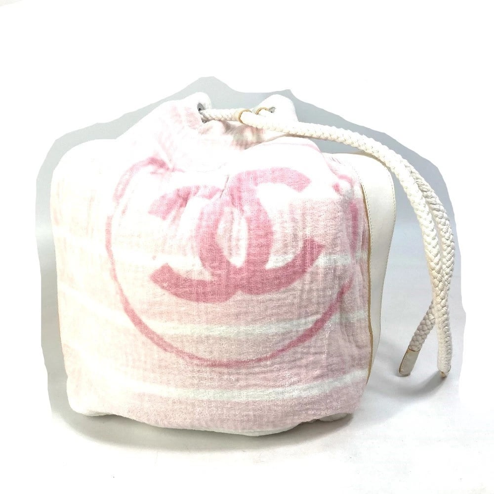 CHANEL BEACH BAG SHOULDER CC CC MARK BORDER PILE DRAWSTRING BAG: CHANEL beach bag shoulder CC CC Mark Border Pile drawstring bag Brand: CHANEL Type/Style: Shoulder Bag Material: cotton Color: pink/white Size: W12.0xH18.7xD6.9inch / W30.5cmxH47.5cmxD17.5cm Acces