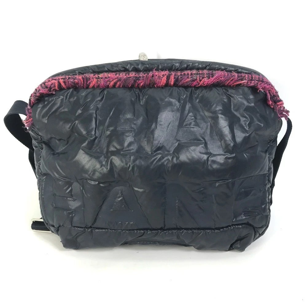 CHANEL SHOULDER BAG COCO NEIGE BAG WAIST POUCH: CHANEL Shoulder Bag Coco Neige Bag Waist Pouch Brand: CHANEL Type/Style: body bag Material: Nylon / tweed Color: Navyxpink Size: W13.4xH9.1xD2.4inch / W34cmxH23cmxD6cm Accessories: None Accessories