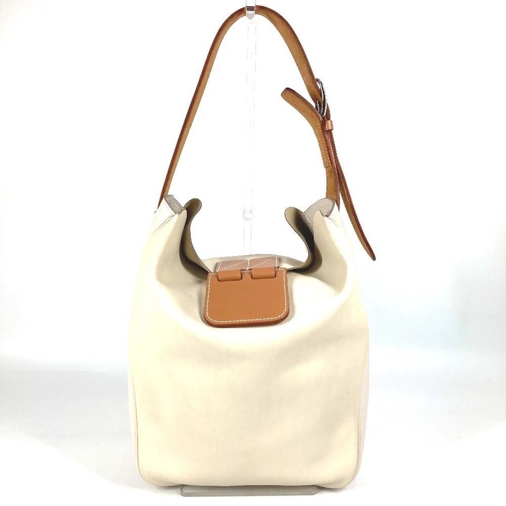 HERMES WILVORT 24 TOTE BAG SHOULDER BAG: HERMES Wilvort 24 Tote Bag Shoulder Bag Brand: HERMES Type/Style: Shoulder Bag Material: leather Color: Ivory Based/Brown Size: W10.8xH13.0xD3.5inch / W27.5cmxH33cmxD9cm Accessories: None