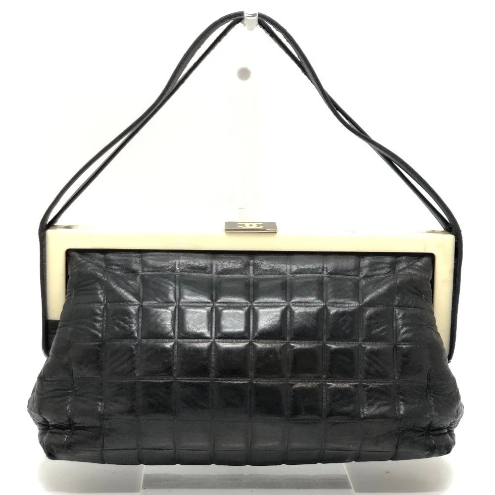 CHANEL CHOCOLATE BAR KISSLOCK CC MARK HAND BAG: CHANEL Chocolate bar Kisslock CC Mark Hand Bag Brand: CHANEL Type/Style: Shoulder Bag Material: Lambskin Leather Color: Black Size: W11.8xH6.3xD4.7inch / W30cmxH16cmxD12cm Accessories: None