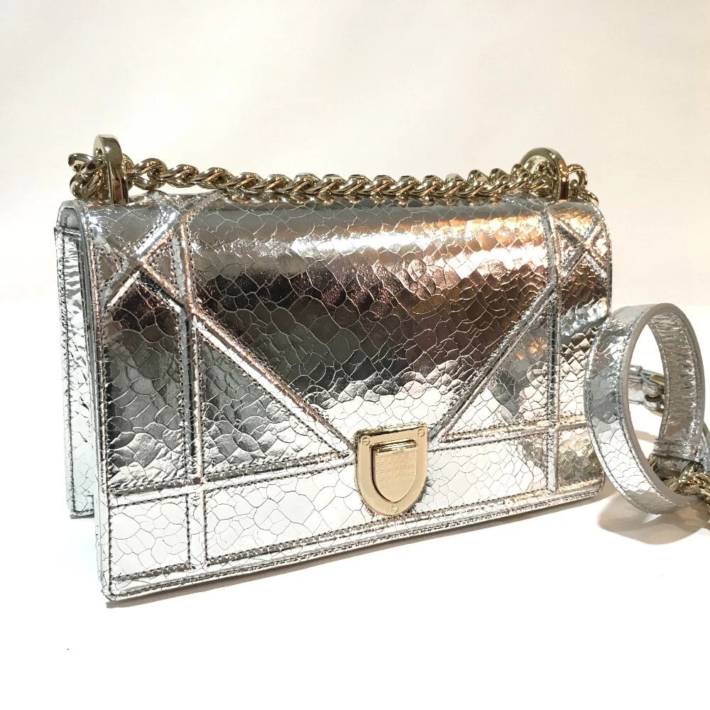 UNDIOR SMALL FLAP DIORAMA SHOULDER BAG (1 of 5)