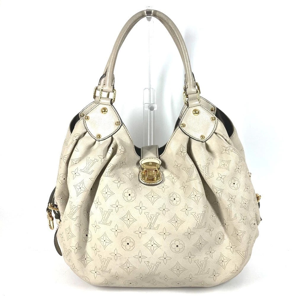 LOUIS VUITTON MONOGRAMMAHINA XL HAND BAG SHOULDER BAG: LOUIS VUITTON MonogramMahina XL Hand Bag Shoulder Bag Brand: LOUIS VUITTON Type/Style: Shoulder Bag Material: Monogram Mahina Leather Color: run / White Size: W13.2xH10.0xD5.9inch / W33.5cmxH25.5cmxD1