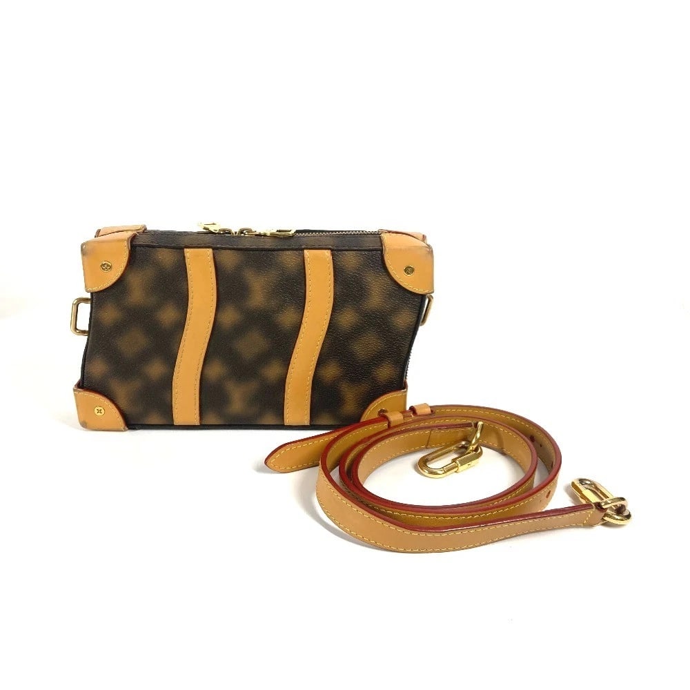 LOUIS VUITTON MONOGRAM SOFT TRUNK 2WAY BAG POUCH CLUTCH: LOUIS VUITTON Monogram Soft Trunk 2WAY Bag Pouch Clutch Brand: Louis Vuitton Type/Style: Shoulder Bag Material: PVC/ Leather Color: Brown Size: W8.9xH5.1xD1.8inch / W22.5cmxH13cmxD4.5cm Accessorie