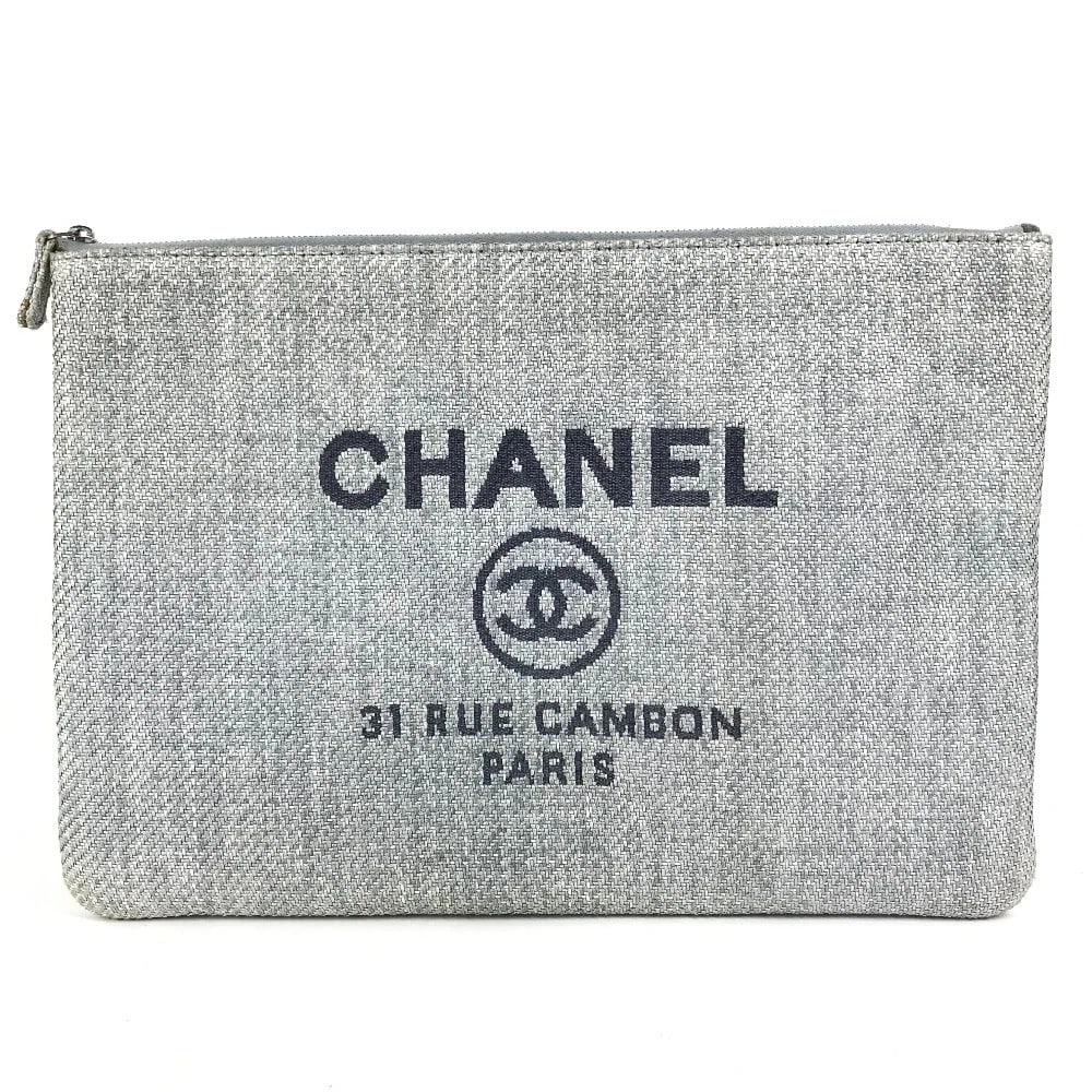 CHANEL LOGO DEAUVILLE POUCH BAG CLUTCH BAG CANVAS BLUE: CHANEL Logo Deauville pouch bag Clutch bag Canvas blue Brand: CHANEL Type/Style: Clutch bag Material: Canvas Color: blue Size: W13.4xH9.3inch / W34cmxH23.5cm Accessories: None Accessories