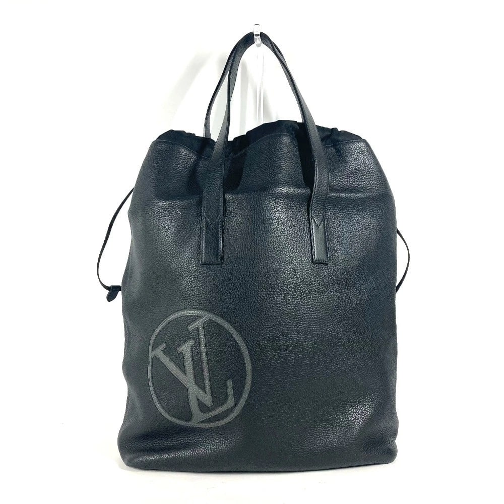 LOUIS VUITTON LV CIRCLE HIPPO LIGHT HAND BAG: LOUIS VUITTON LV circle Hippo Light Hand Bag Brand: Louis Vuitton Type/Style: Shoulder Bag Material: Taurillon CleceLeather Color: Noir / Black Size: W14.2xH19.3xD5.5inch / W36cmxH49cmxD14cm Acces