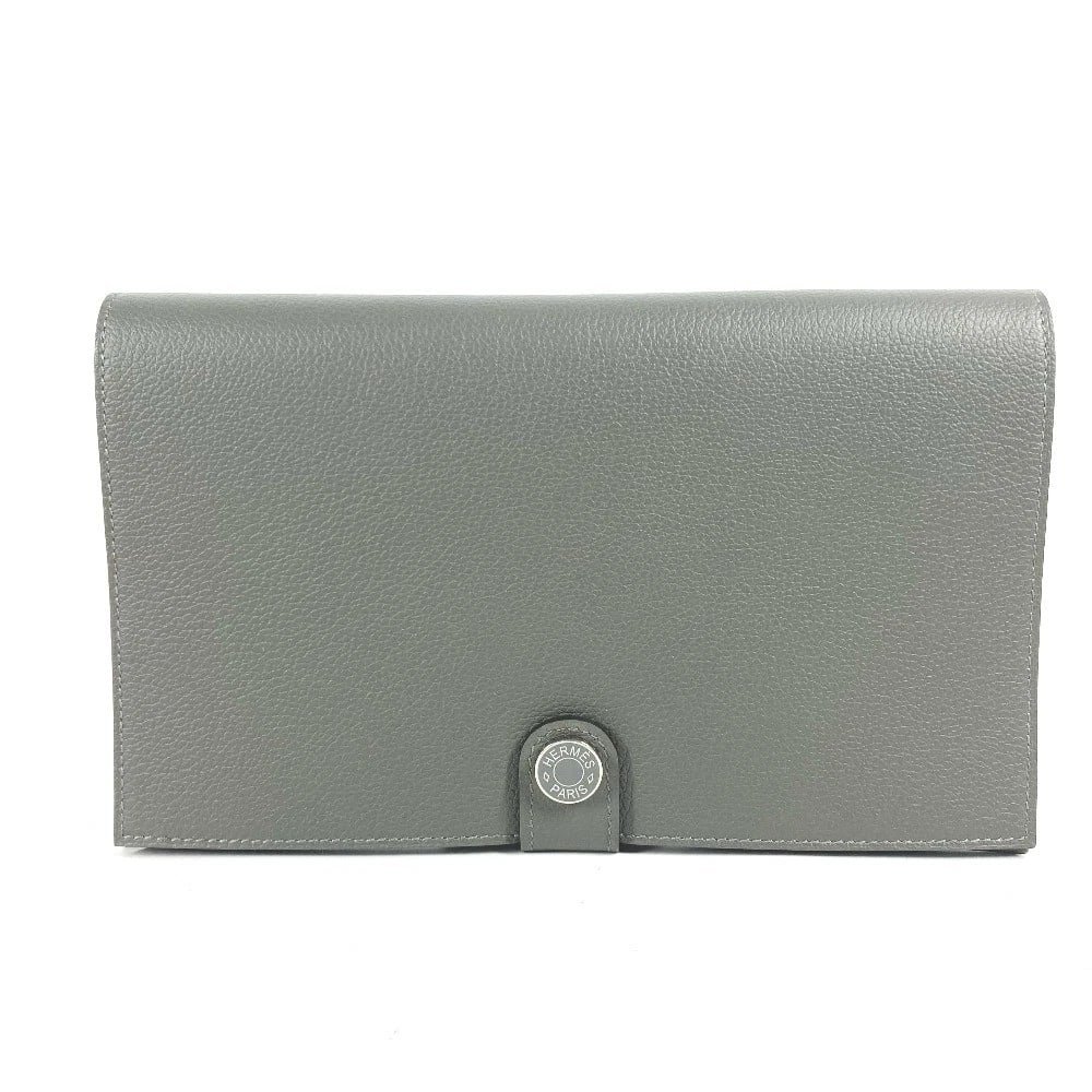 HERMES RMS TUTANKHAMUN BILL COMPARTT FOLDED IN HALF LONG WALLET: HERMES RMS Tutankhamun Bill Compartt Folded in half Long Wallet Brand: Type/Style: Long Wallet Material: Evercolor Color: gray Size: W8.0xH4.7inch / W20.3cmxH12cm Accessories: None Accessories