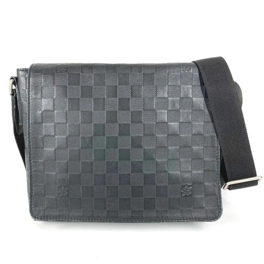 LOUIS VUITTON DAMIER INFINI DISTRICT PM SHOULDER BAG: LOUIS VUITTON Damier Infini District PM Shoulder Bag Brand: Louis Vuitton Type/Style: Shoulder Bag Material: Damier InfiniLeather Color: onyx / Black Size: W10.8xH9.1xD2.2inch / W27.5cmxH23cmxD5.5cm