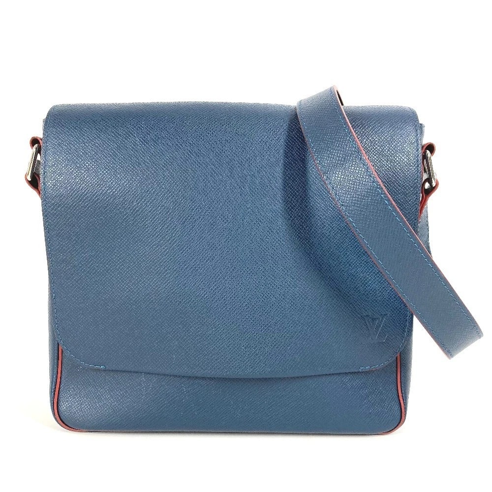 LOUIS VUITTON TAIGA ROMAN PM NM FLAP MESSENGER SHOULDER BAG: LOUIS VUITTON Taiga Roman PM NM Flap Messenger Shoulder Bag Brand: LOUIS VUITTON Type/Style: Shoulder Bag Material: Taiga leather Color: Ocean / NavyxRed Size: W10.2xH9.4xD2.6inch / W26cmxH24cmxD6.5cm