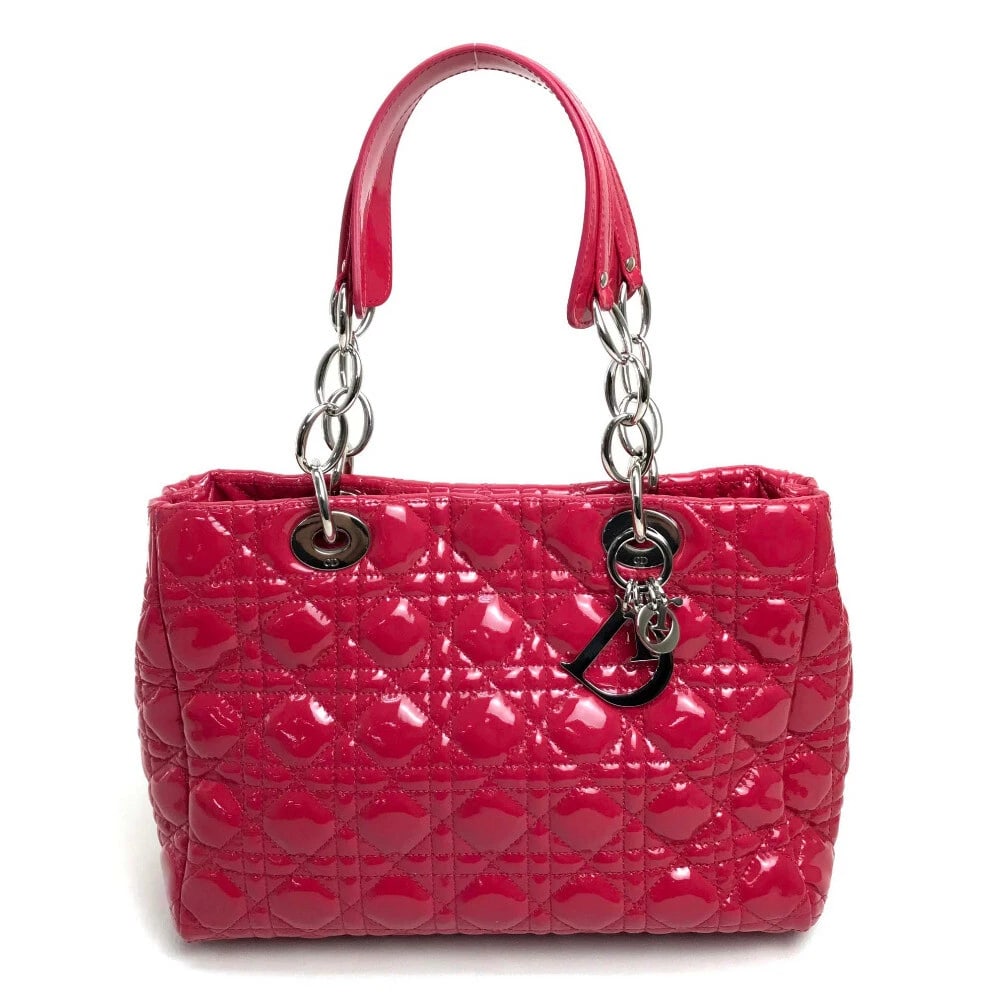 CHRISTIAN DIOR CHAIN TOTE HAND BAG: CHRISTIAN DIOR Chain Tote Hand Bag Brand: Dior Type/Style: Hand Bag Material: Patent Leather Color: Pink BasedxSilverHardware Size: W11.4xH8.3xD4.1inch / W29cmxH21cmxD10.5cm Handle: 15.7inch / 40cm