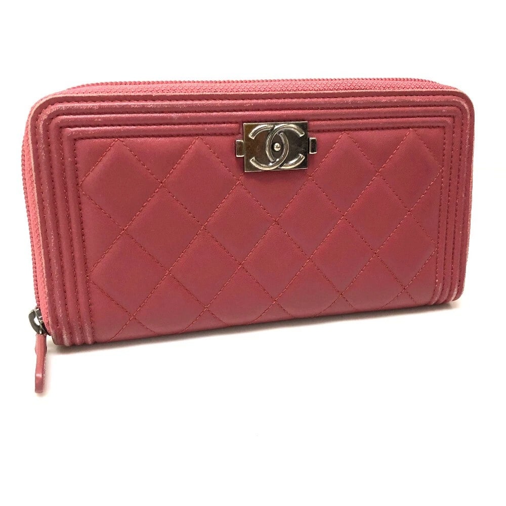 CHANEL BOY ZIP AROUND LONG WALLET ROSE LAMBSKIN: CHANEL Boy Zip Around Long Wallet Rose Lambskin Brand: CHANEL Type/Style: Boy Chanel Material: Lambskin Leather Color: Rose Size: W7.5 x H4.1inch / W19cm x H10.5cm Accessories: None Accessories
