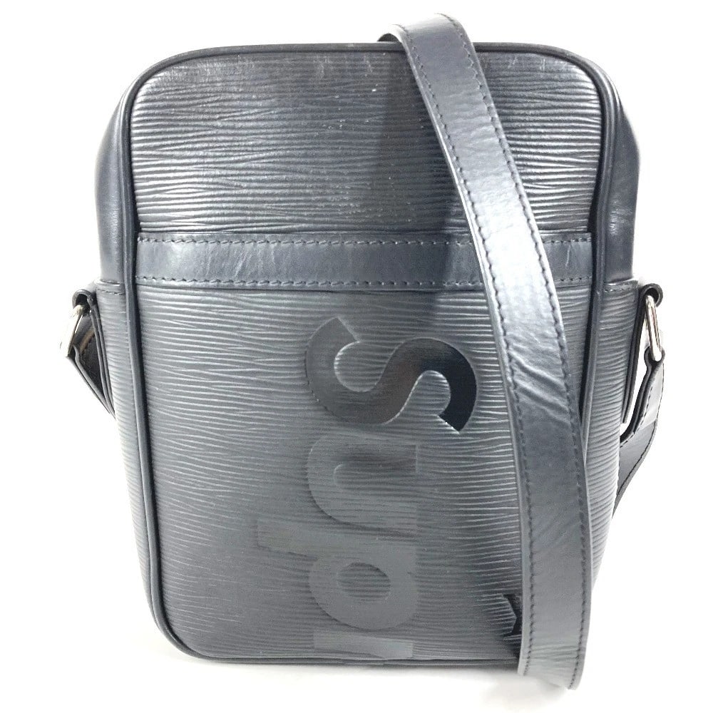 LOUIS VUITTON EPI SUPREME COLLAB DANUBE SHOULDER BAG: LOUIS VUITTON Epi Supreme collab Danube Shoulder Bag Brand: Louis Vuitton Type/Style: Shoulder bag Material: Epi Leather Color: Noir / Black Size: W6.3xH8.5xD2.4inch / W16cmxH21.5cmxD6cm Accessories: