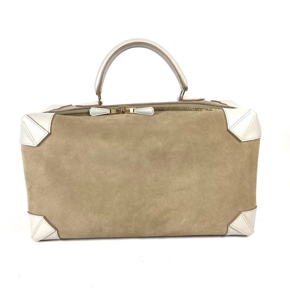 HERMES HAND BAG MAXIBOX 36 BAGS HAND BAG: HERMES Hand Bag Maxibox 36 Bags Hand Bag Brand: HERMES Type/Style: Duffle Bag Material: Chevre / Grizzly Color: Beige/GoldHardware Size: W14.0xH8.1xD5.9inch / W35.5cmxH20.5cmxD15cm Accessories: None