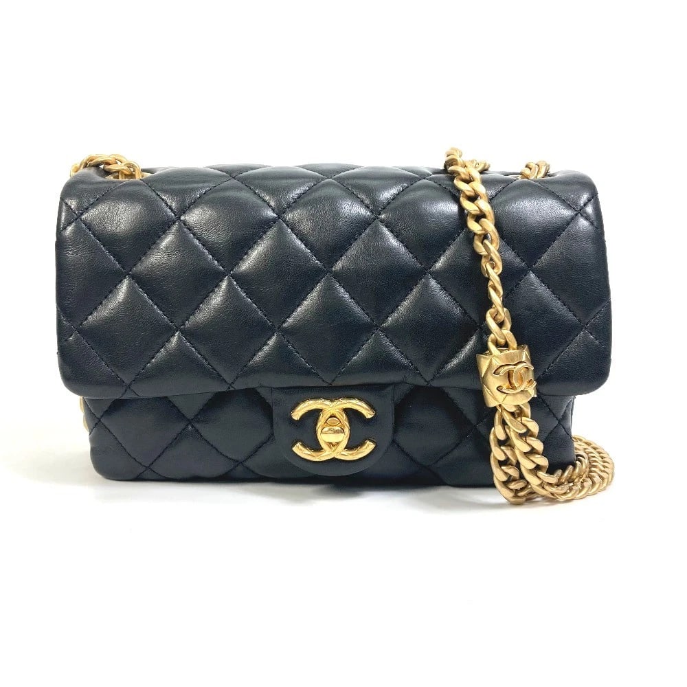 CHANEL CC MATELASSE CHAIN/CROSSBODY SHOULDER BAG: CHANEL CC Matelasse Chain/Crossbody Shoulder Bag Brand: CHANEL Type/Style: Shoulder Bag Material: Lambskin Leather Color: Black / GoldHardware Size: W8.3xH5.3xD2.0inch / W21cmxH13.5cmxD5cm Accesso